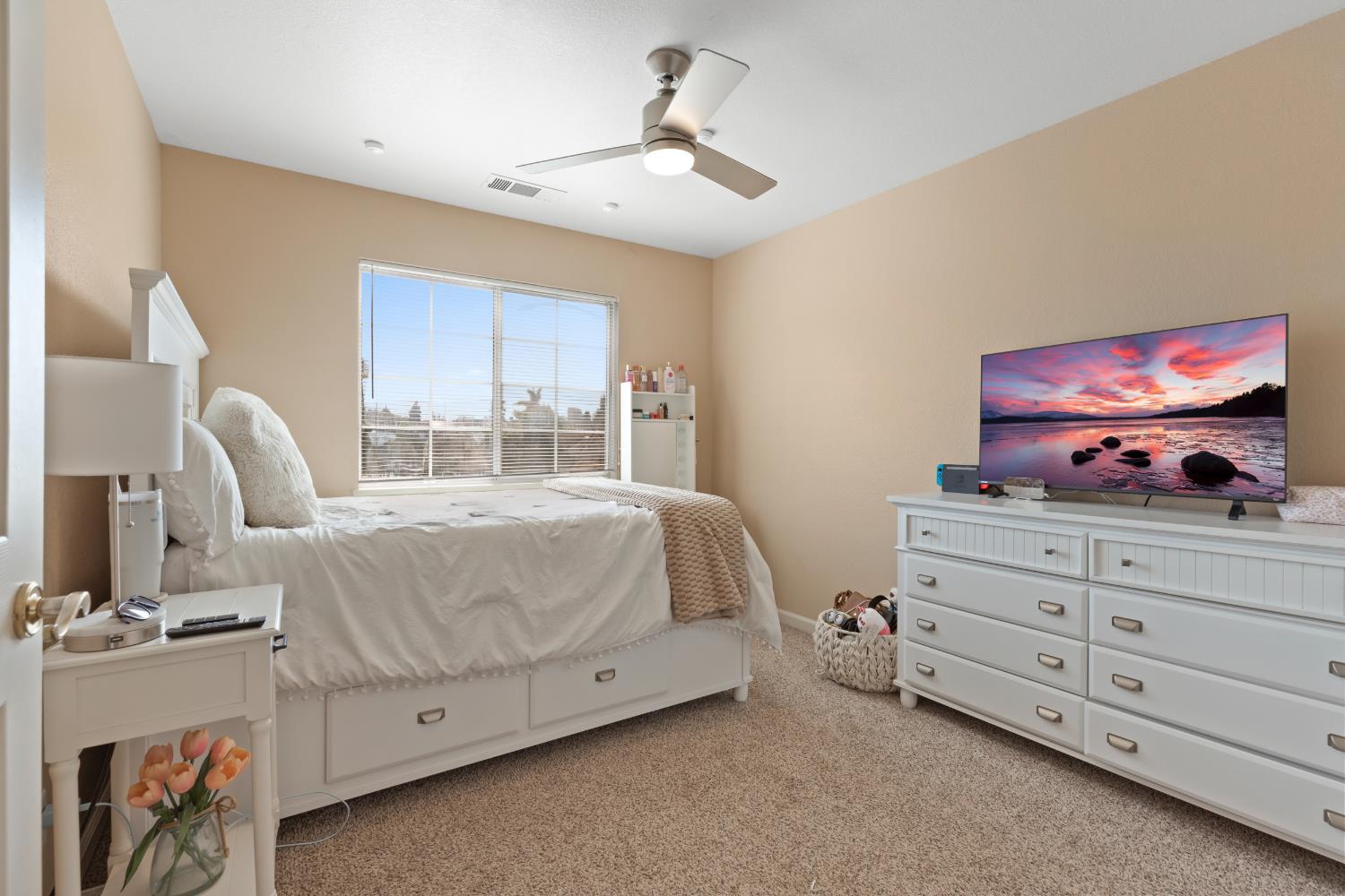 1837 Mark Mead Ln, Modesto, CA 95356