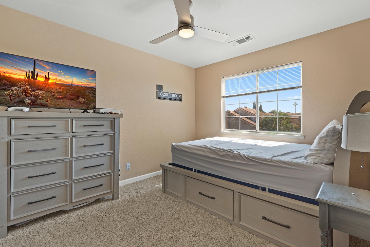 1837 Mark Mead Ln, Modesto, CA 95356