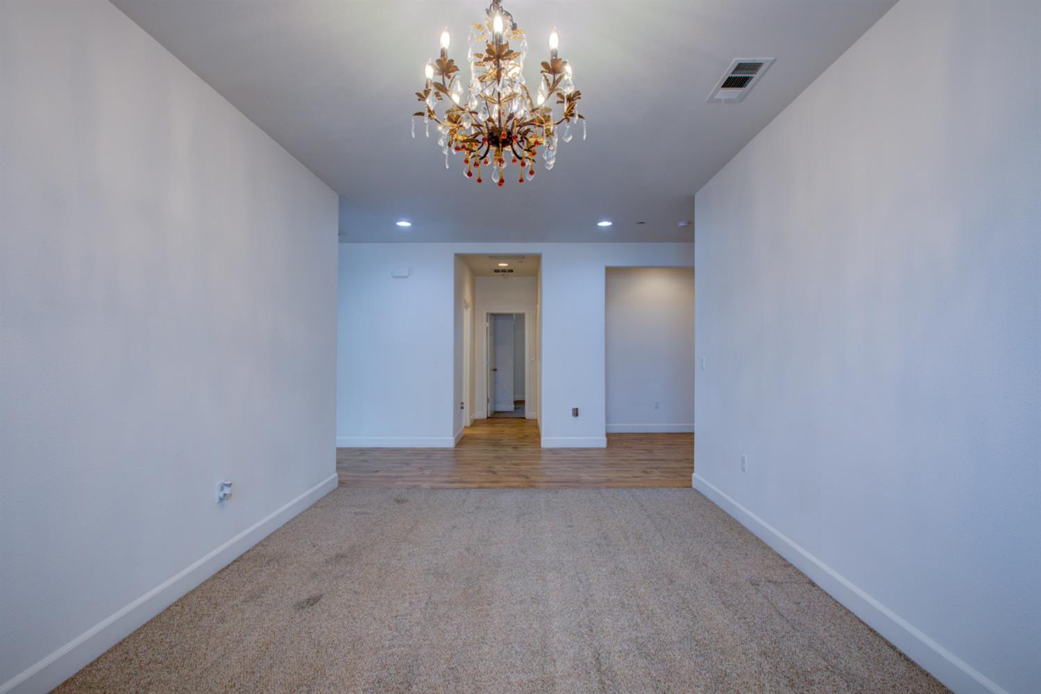 21100 Varietal Ct, Patterson, CA 95363