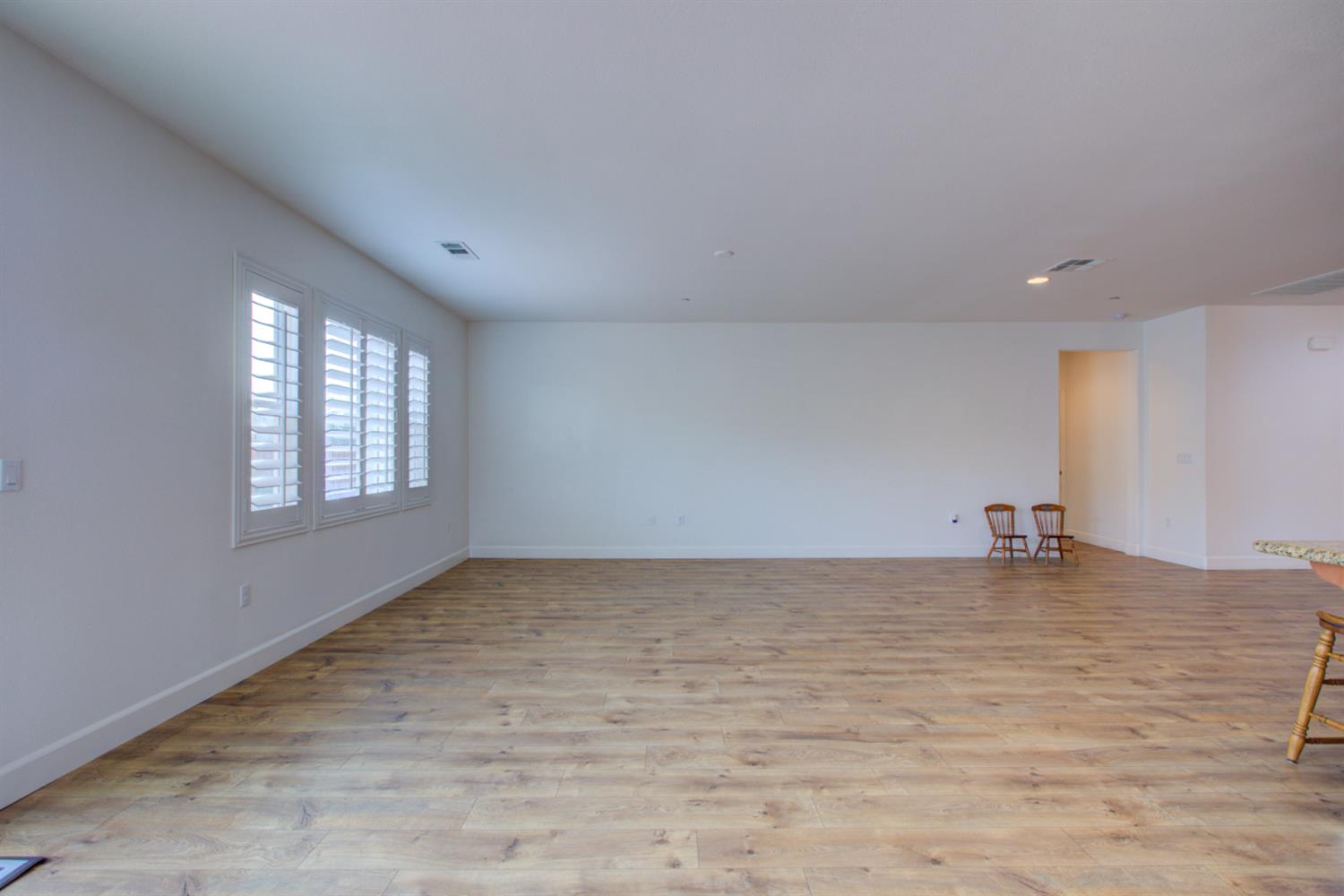 21100 Varietal Ct, Patterson, CA 95363