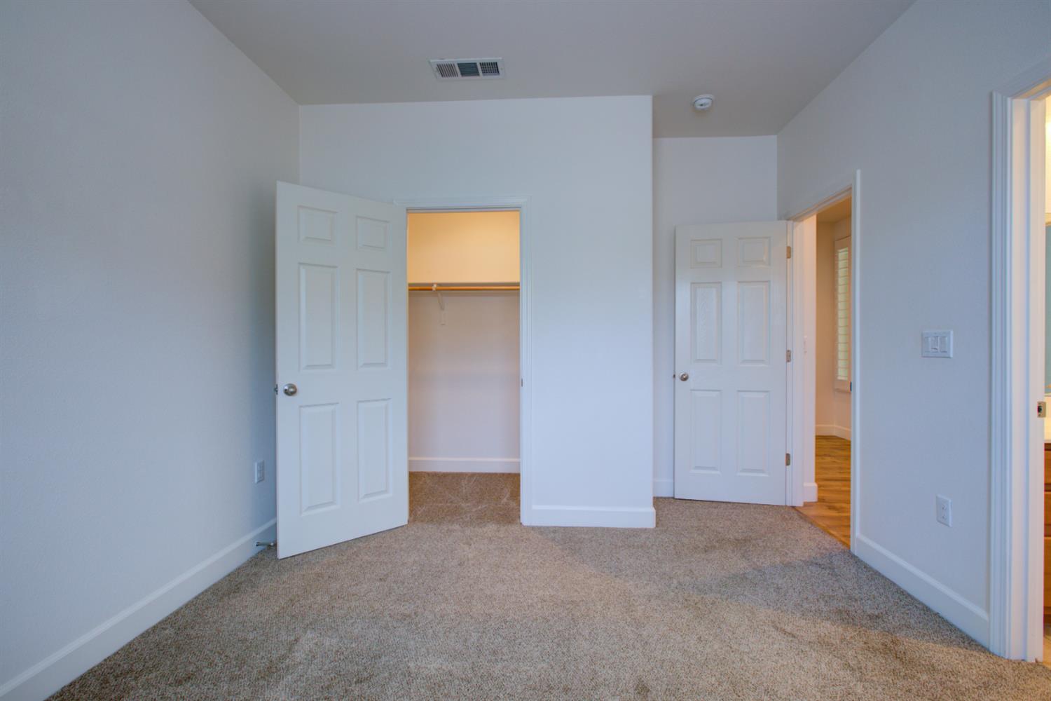 21100 Varietal Ct, Patterson, CA 95363