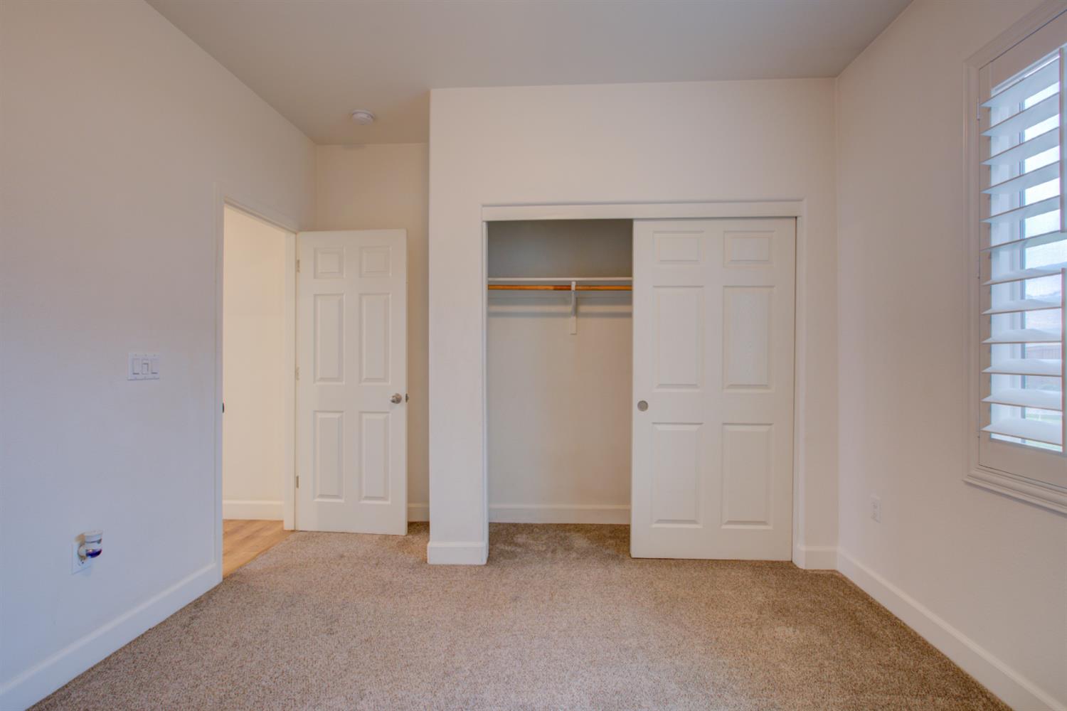 21100 Varietal Ct, Patterson, CA 95363