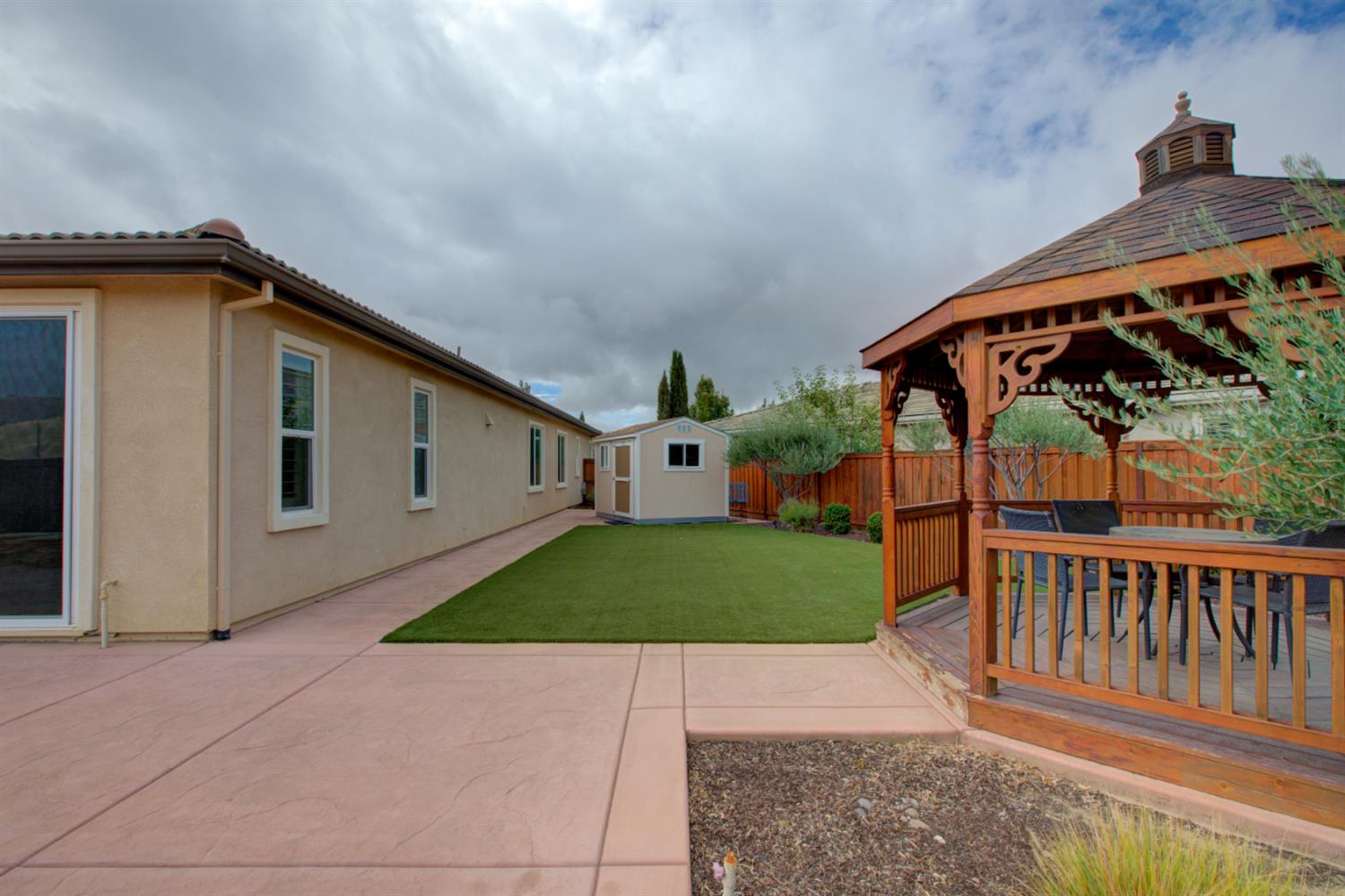 21100 Varietal Ct, Patterson, CA 95363