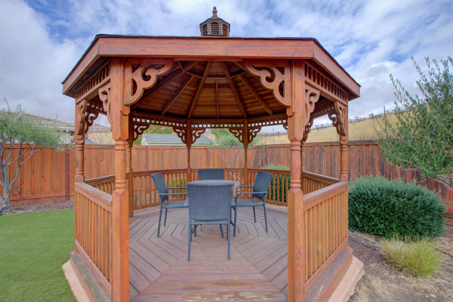 21100 Varietal Ct, Patterson, CA 95363