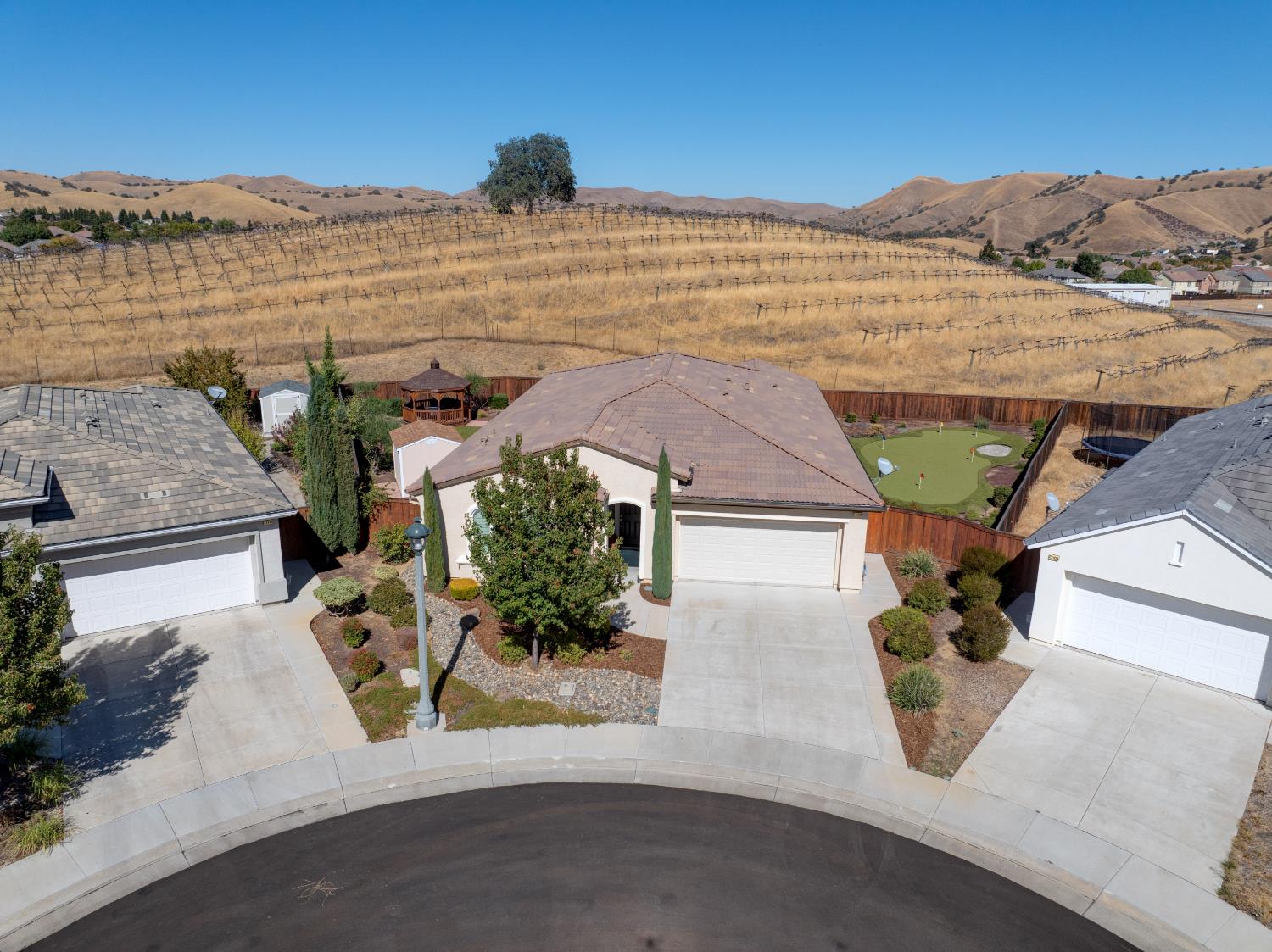 21100 Varietal Ct, Patterson, CA 95363