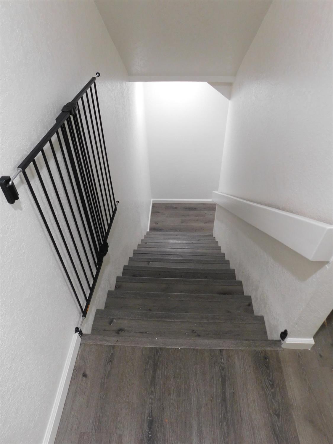 501 Rose Ave #9, Modesto, CA 95355