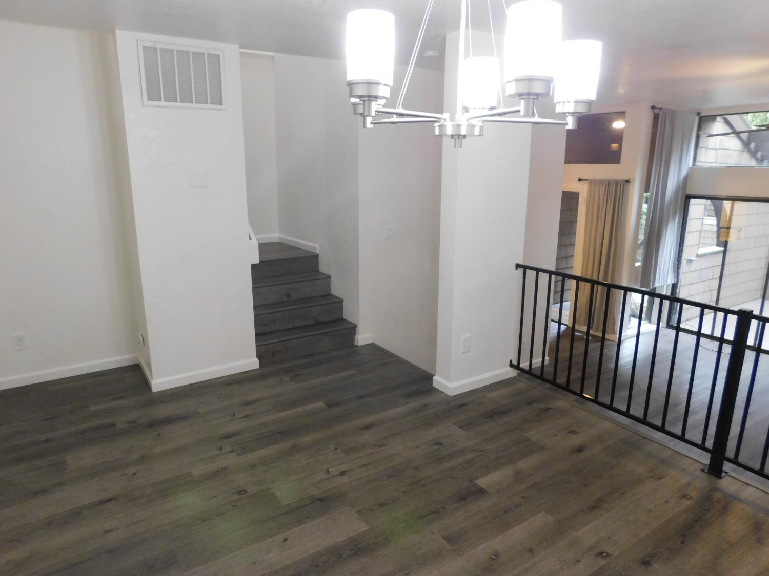 501 Rose Ave #9, Modesto, CA 95355