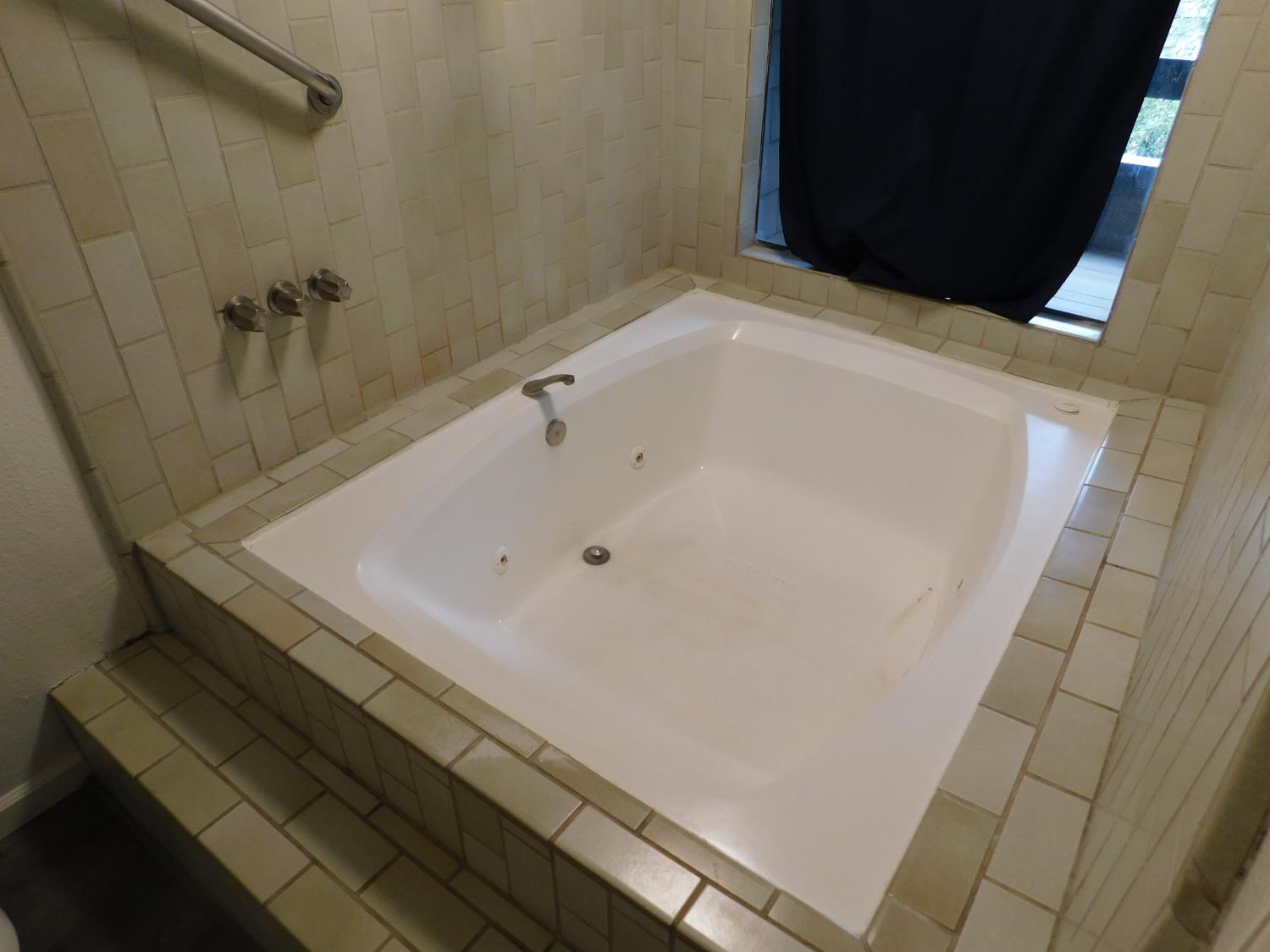 501 Rose Ave #9, Modesto, CA 95355