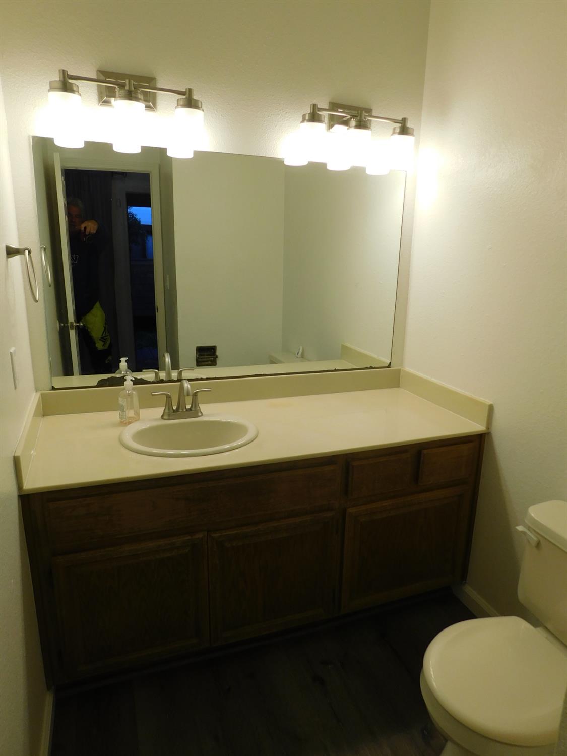 501 Rose Ave #9, Modesto, CA 95355