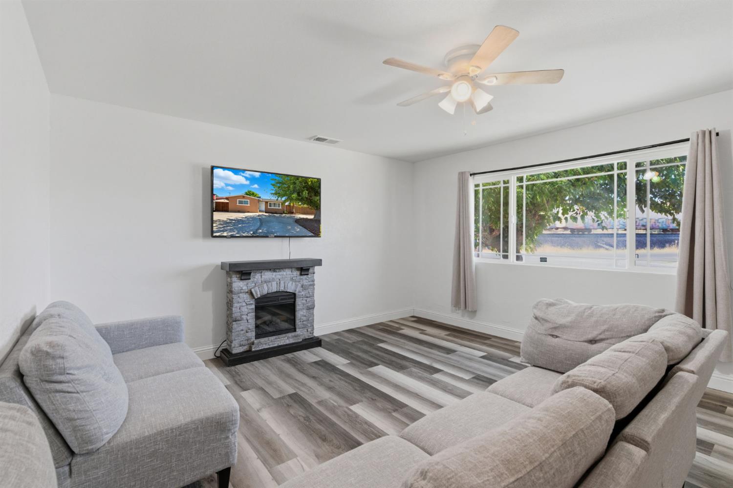 7140 Jones Rd, Winton, CA 95388