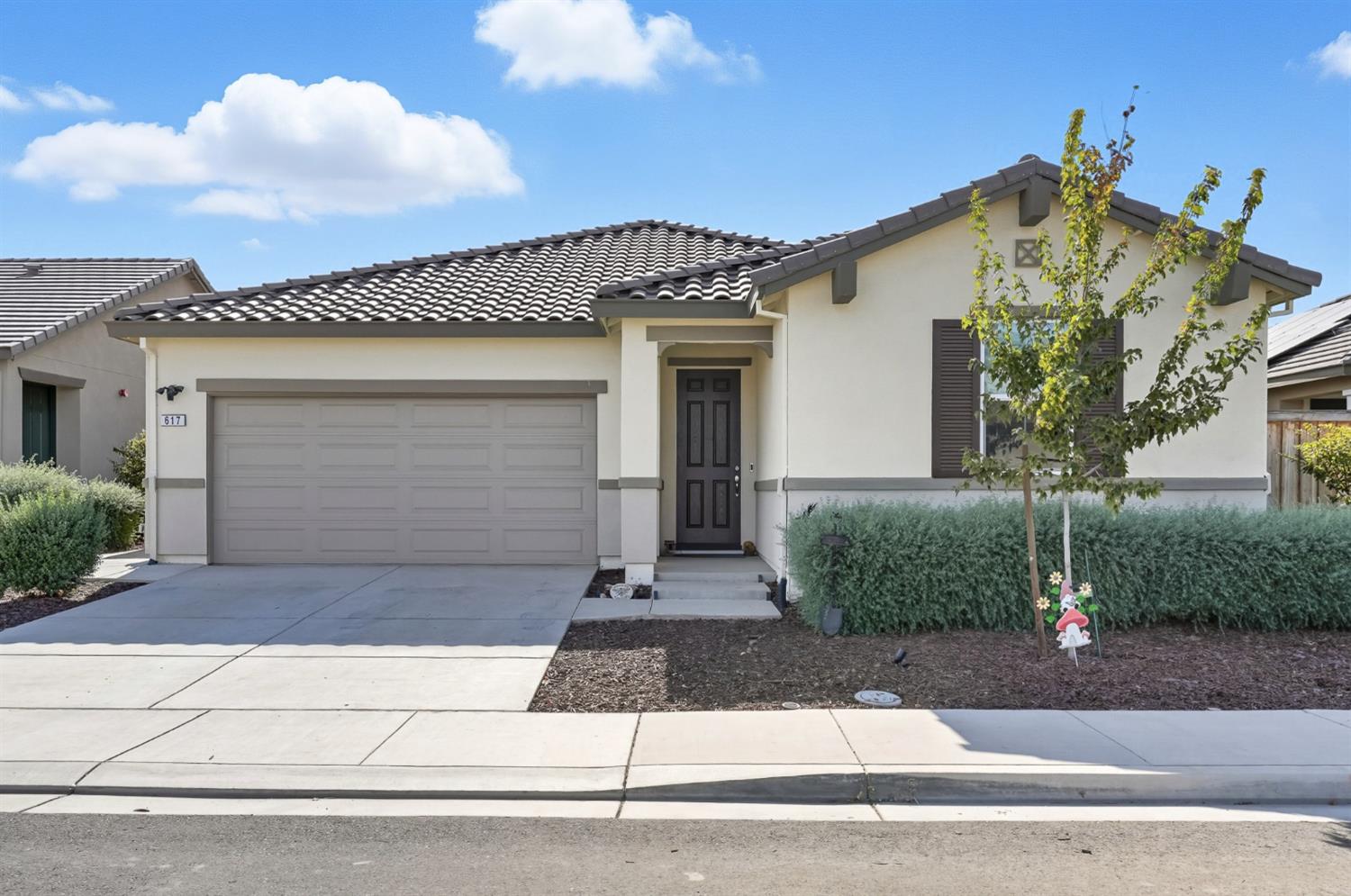 617 Mansfield Dr, Patterson, CA 95363