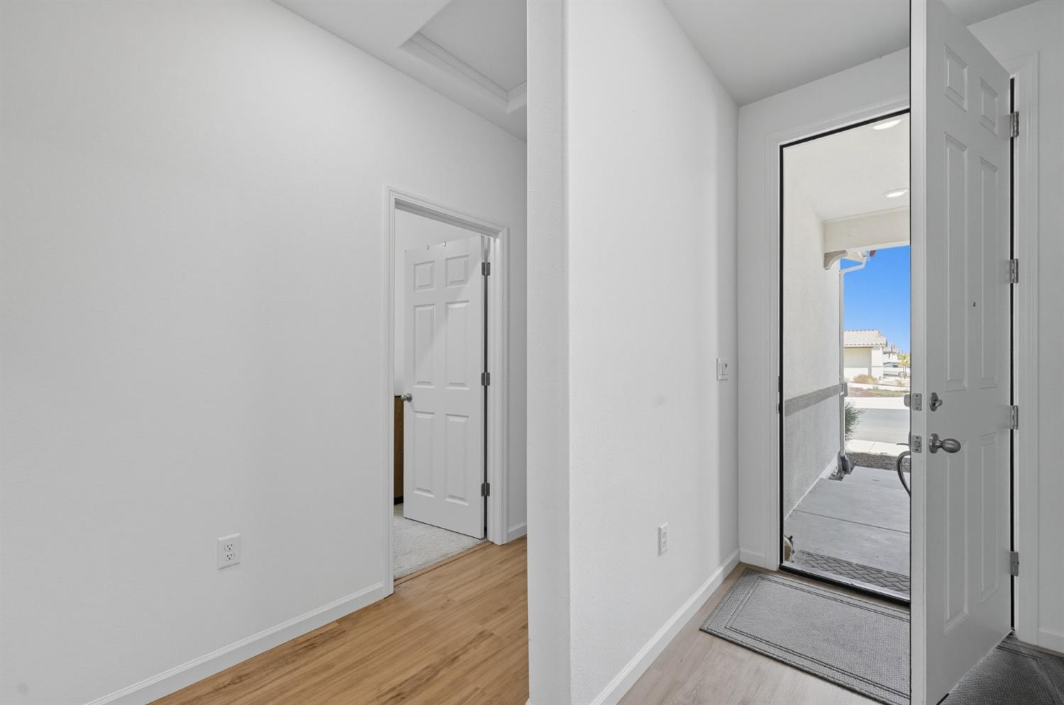 617 Mansfield Dr, Patterson, CA 95363