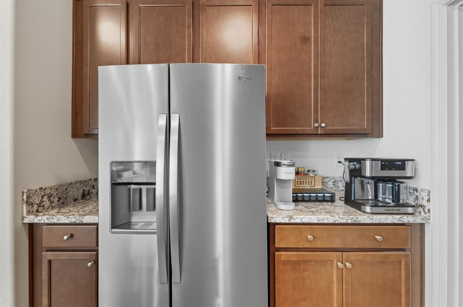 617 Mansfield Dr, Patterson, CA 95363