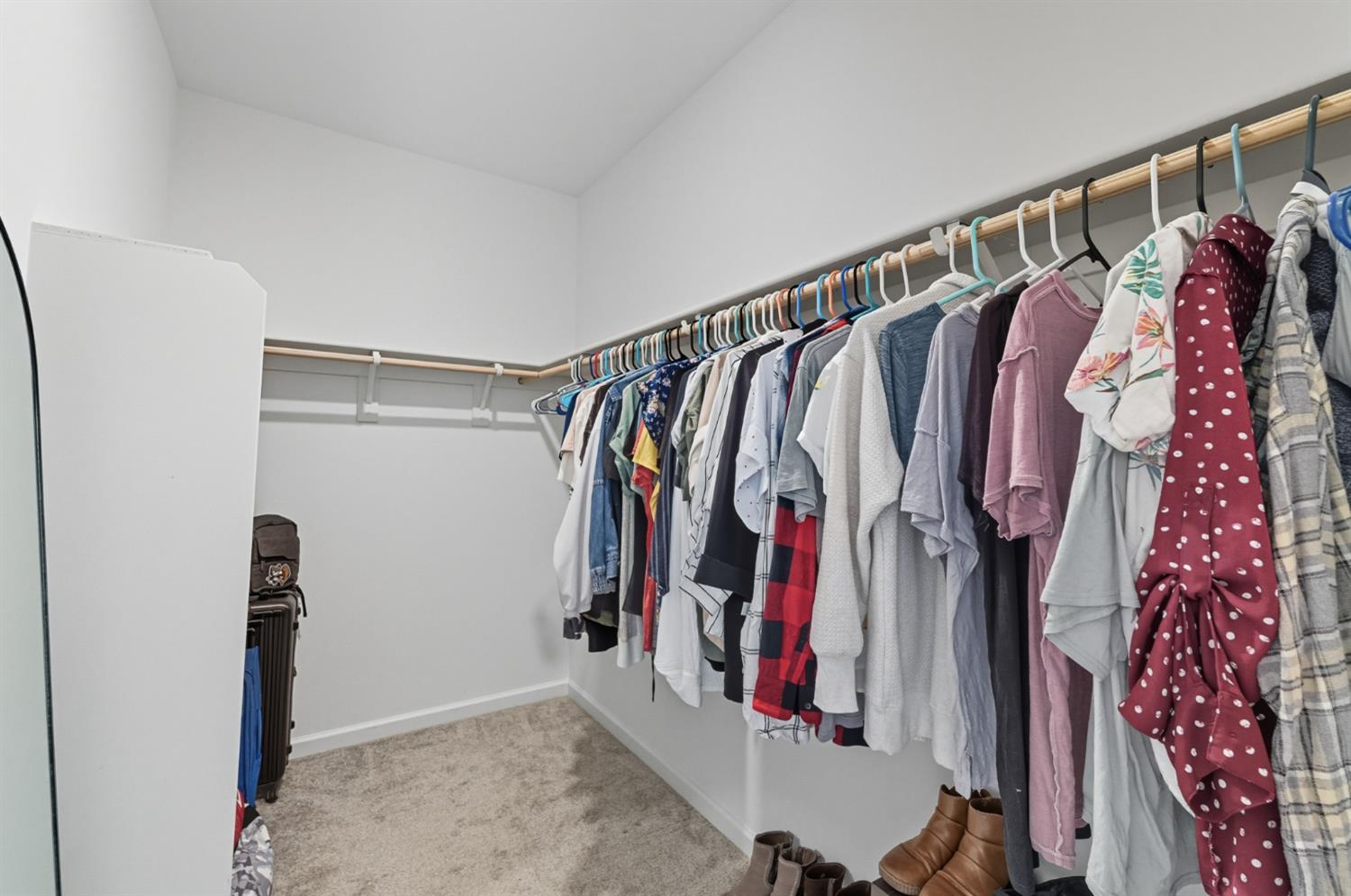 617 Mansfield Dr, Patterson, CA 95363