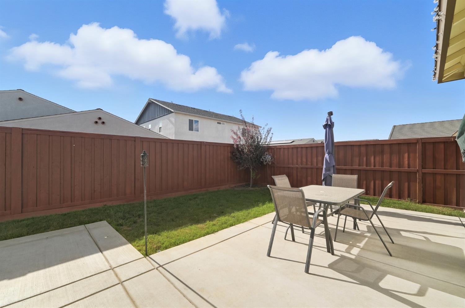 617 Mansfield Dr, Patterson, CA 95363