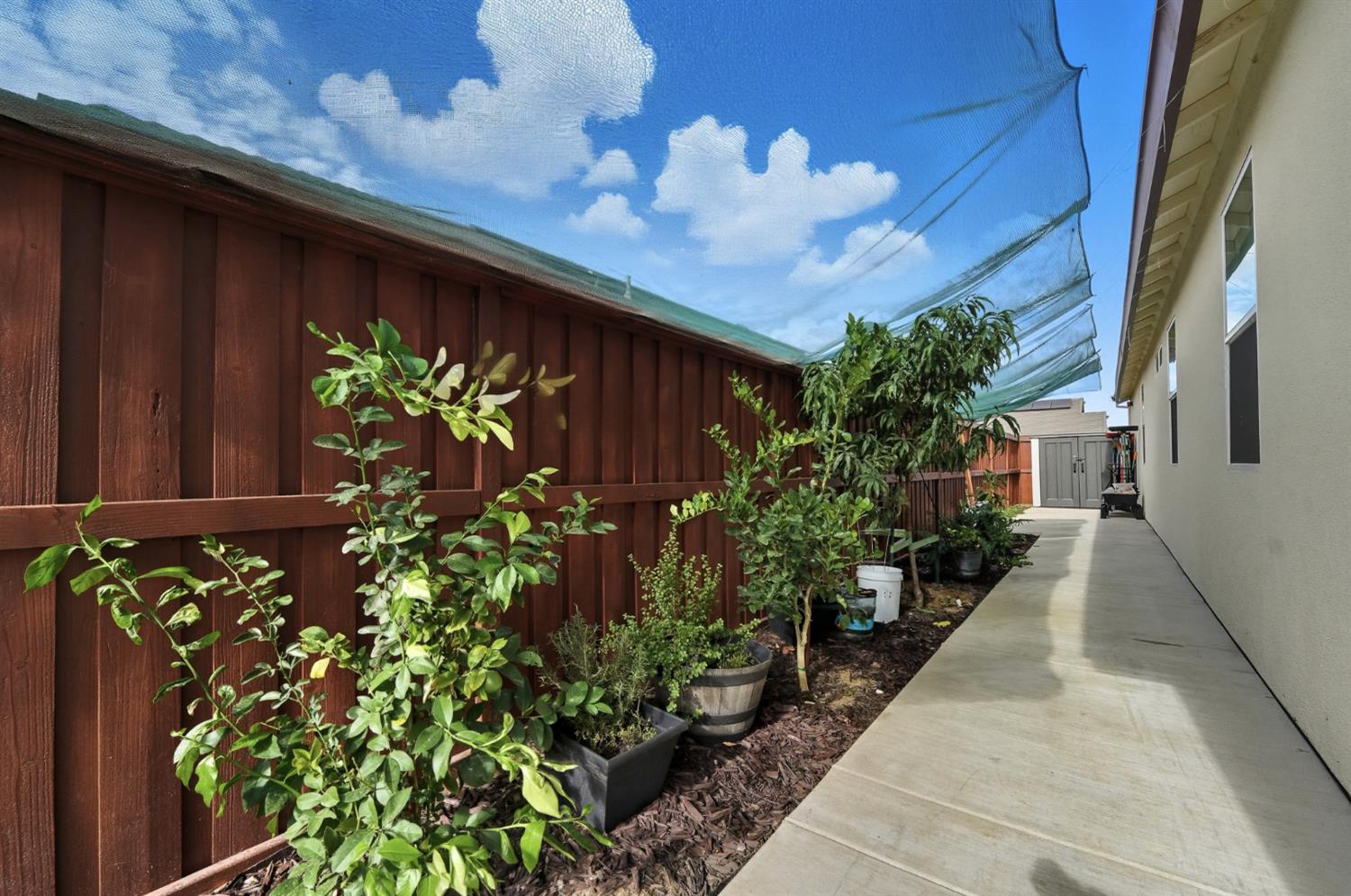 617 Mansfield Dr, Patterson, CA 95363