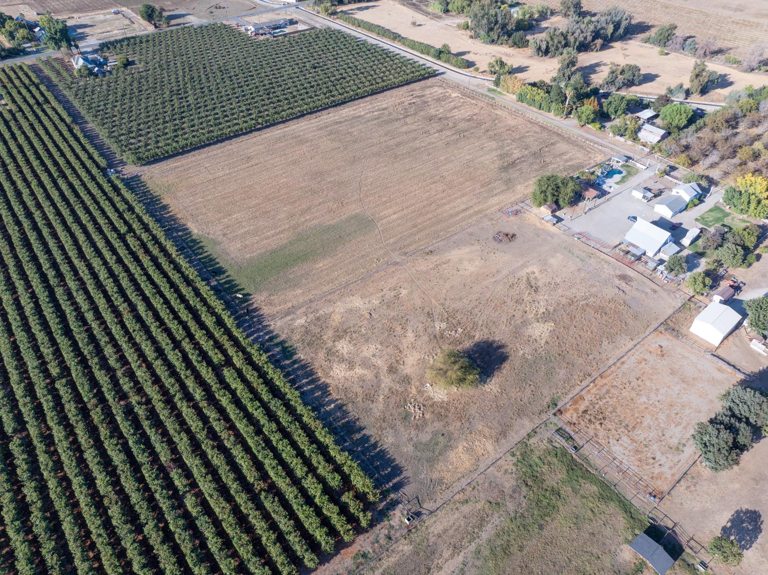 16221 Gustafson Ave, Patterson, CA 95363