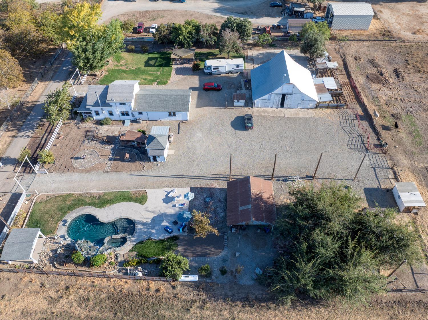 16221 Gustafson Ave, Patterson, CA 95363