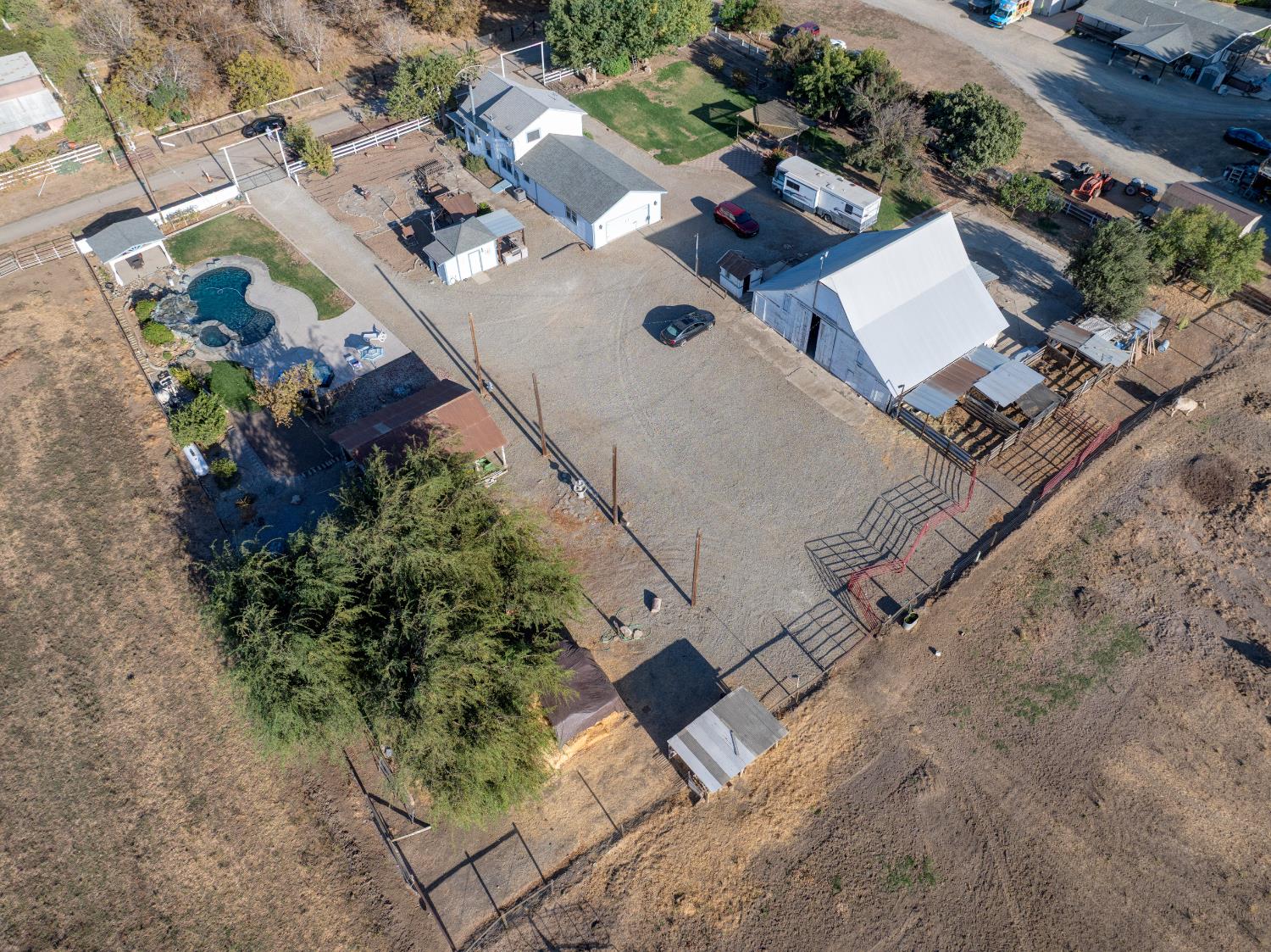 16221 Gustafson Ave, Patterson, CA 95363