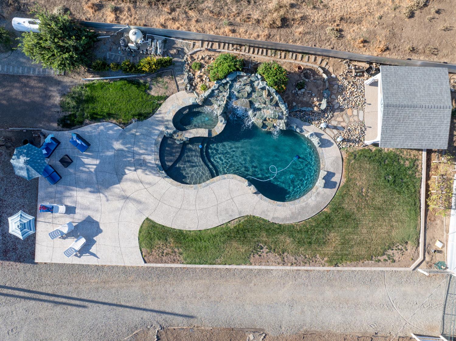 16221 Gustafson Ave, Patterson, CA 95363