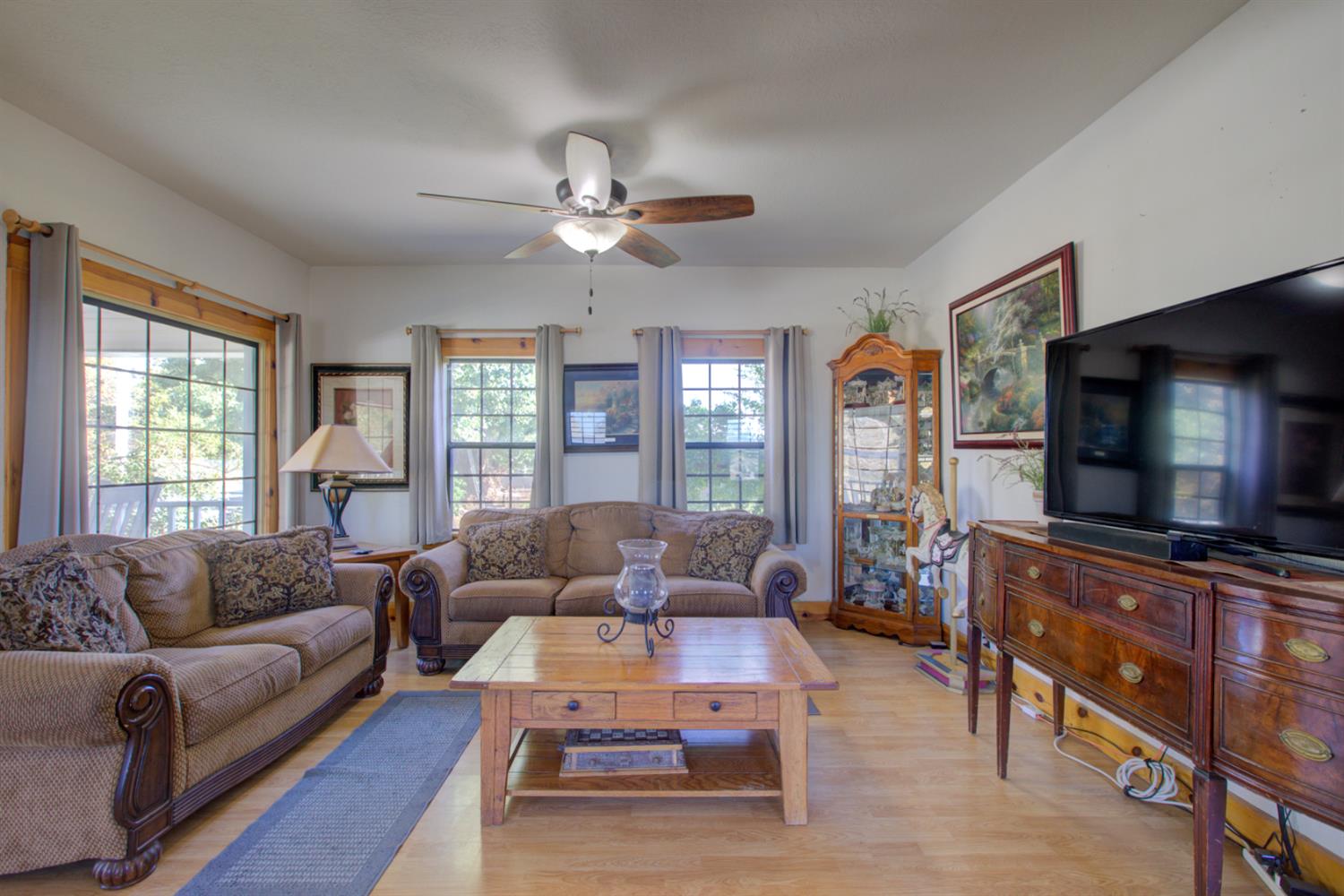 16221 Gustafson Ave, Patterson, CA 95363