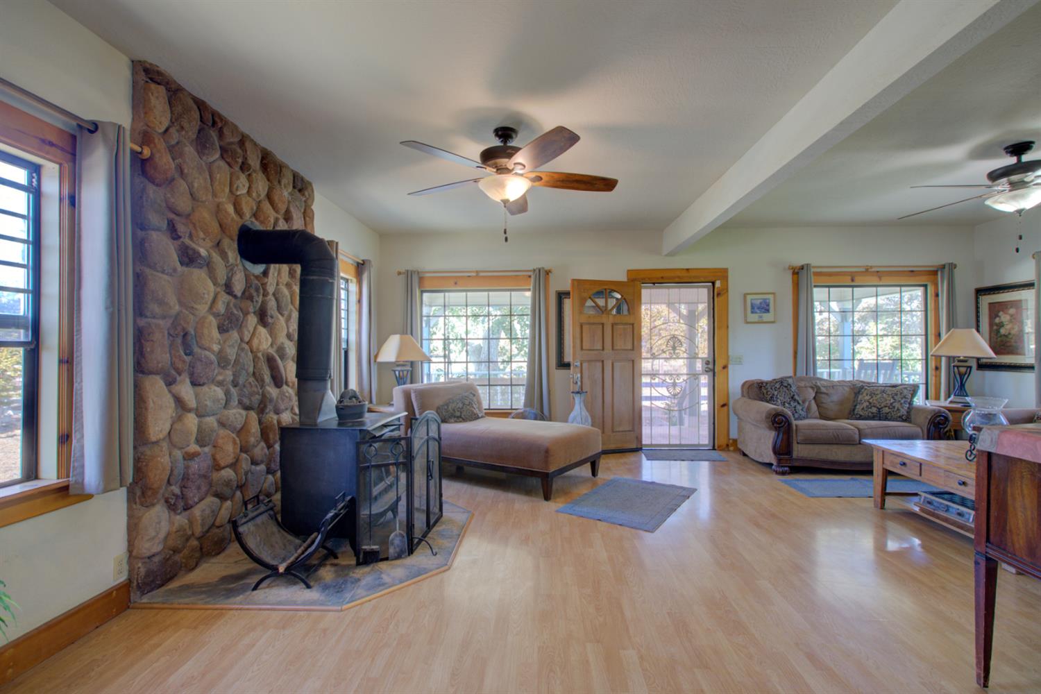 16221 Gustafson Ave, Patterson, CA 95363