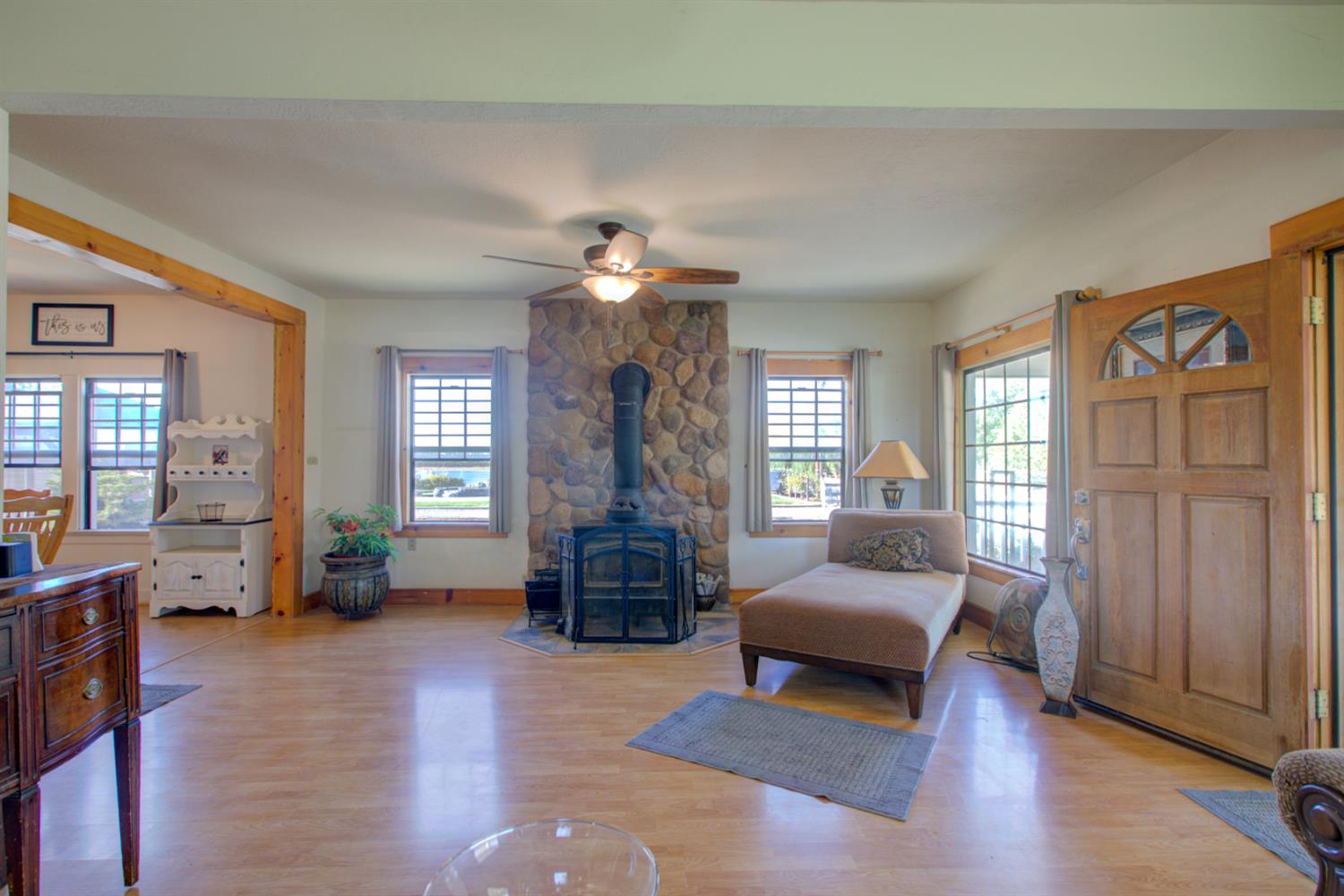 16221 Gustafson Ave, Patterson, CA 95363