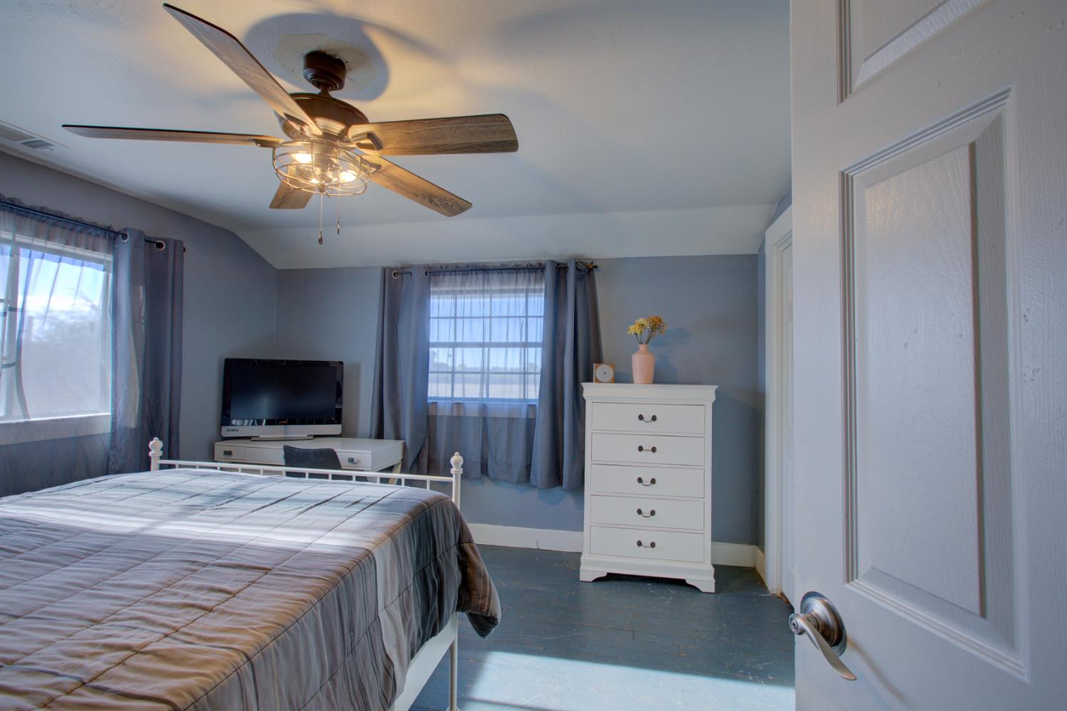 16221 Gustafson Ave, Patterson, CA 95363