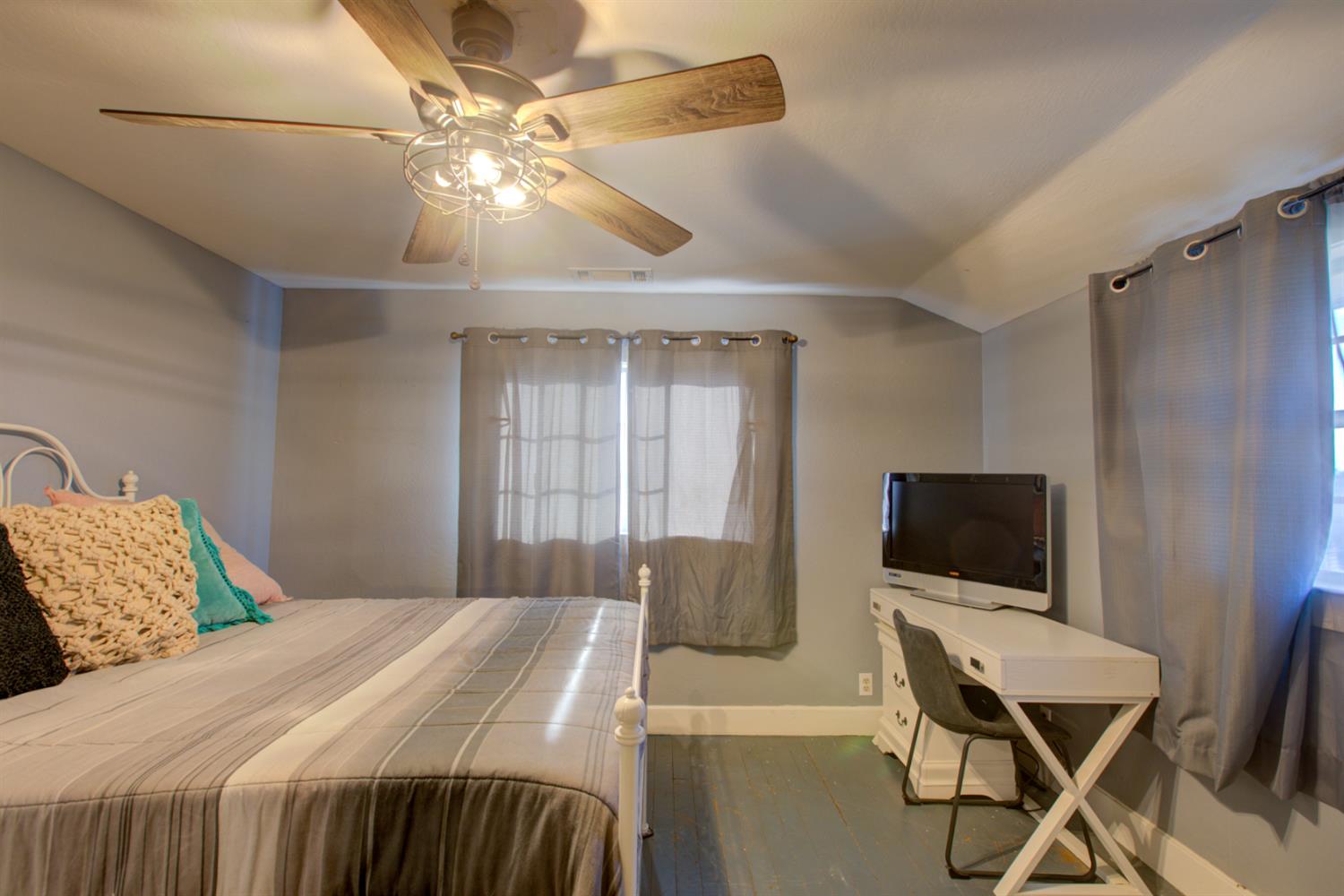 16221 Gustafson Ave, Patterson, CA 95363