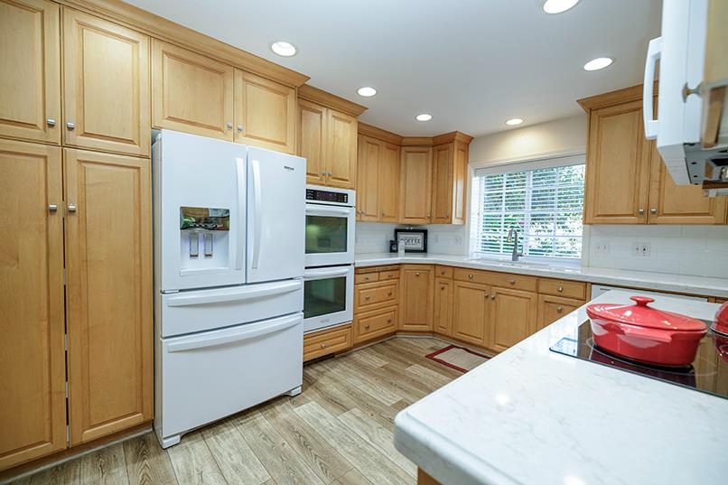 7004 Hillcrest Dr, Modesto, CA 95356