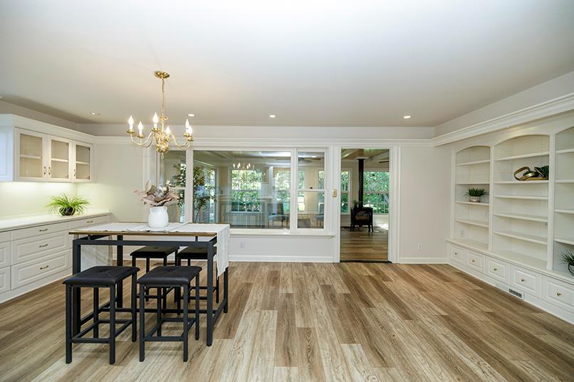 7004 Hillcrest Dr, Modesto, CA 95356