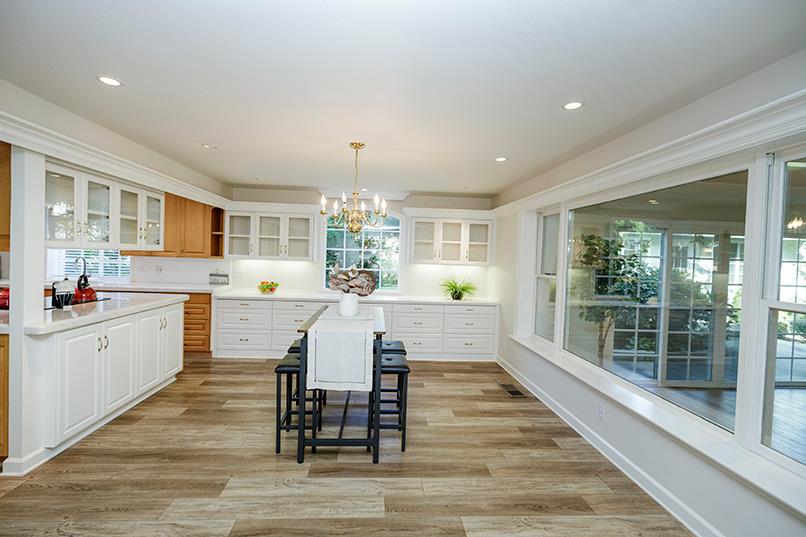 7004 Hillcrest Dr, Modesto, CA 95356