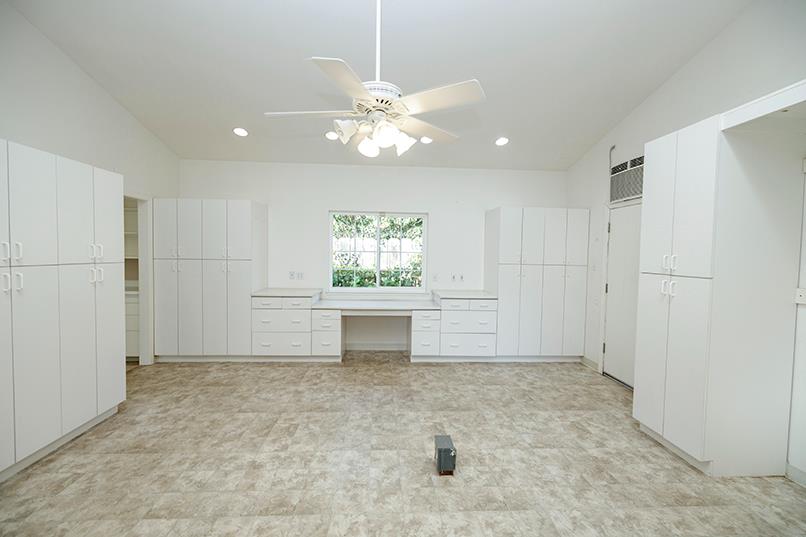 7004 Hillcrest Dr, Modesto, CA 95356