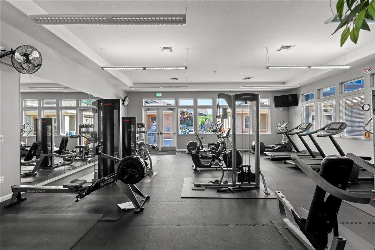 1360 Shady Ln #1022, Turlock, CA 95382