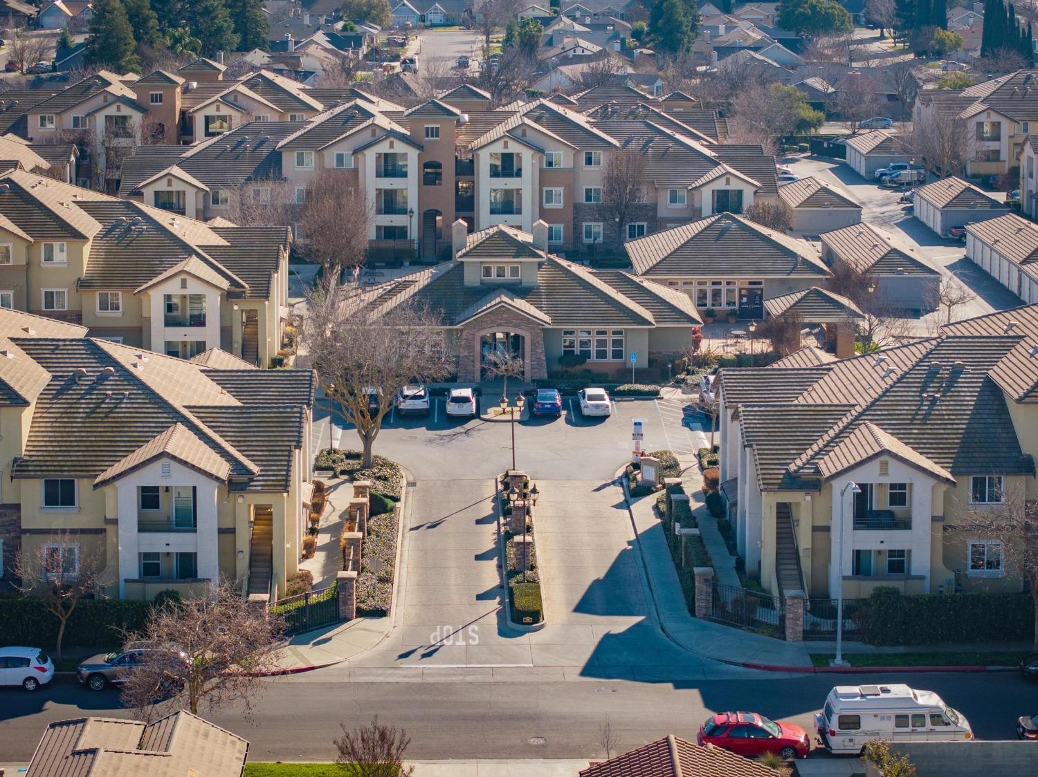 1360 Shady Ln #1022, Turlock, CA 95382