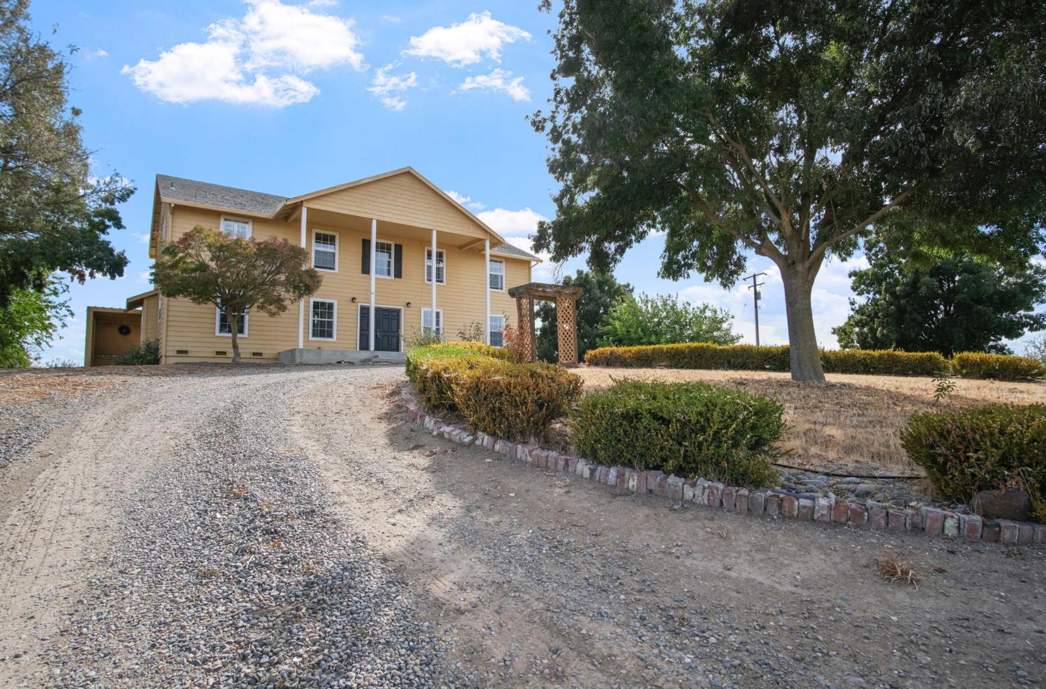 18624 Lake Rd, Hickman, CA 95323