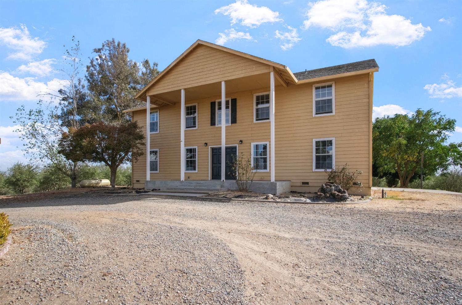 18624 Lake Rd, Hickman, CA 95323