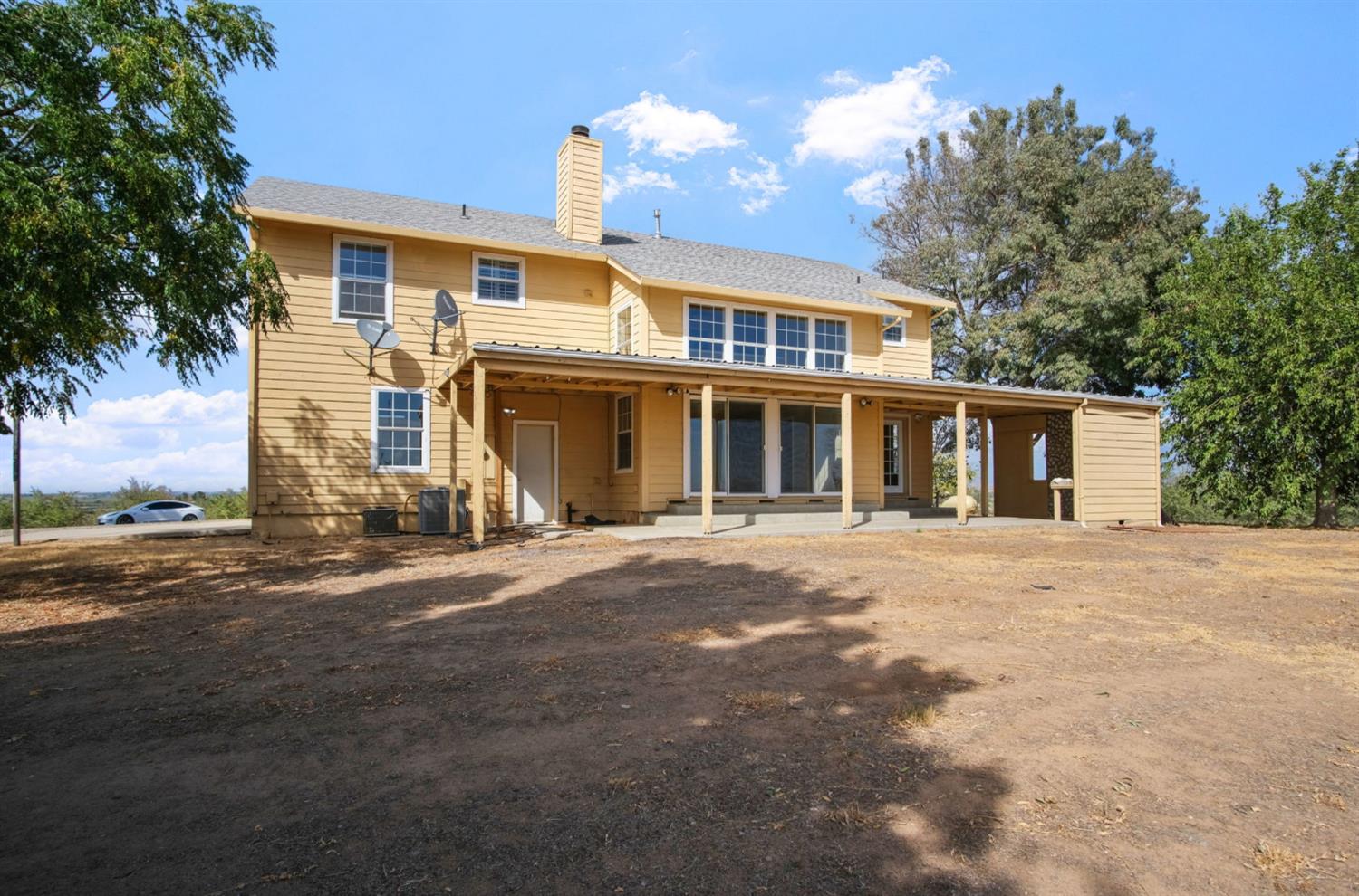 18624 Lake Rd, Hickman, CA 95323