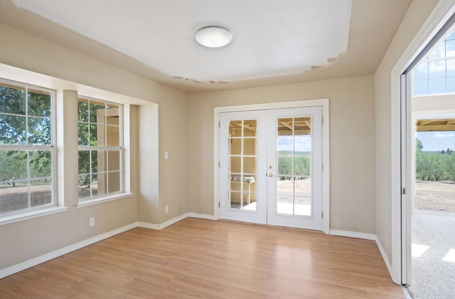 18624 Lake Rd, Hickman, CA 95323