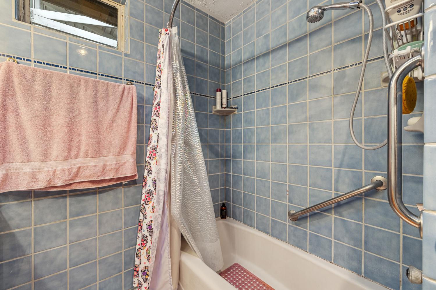 1535 Niel Ave, Turlock, CA 95380