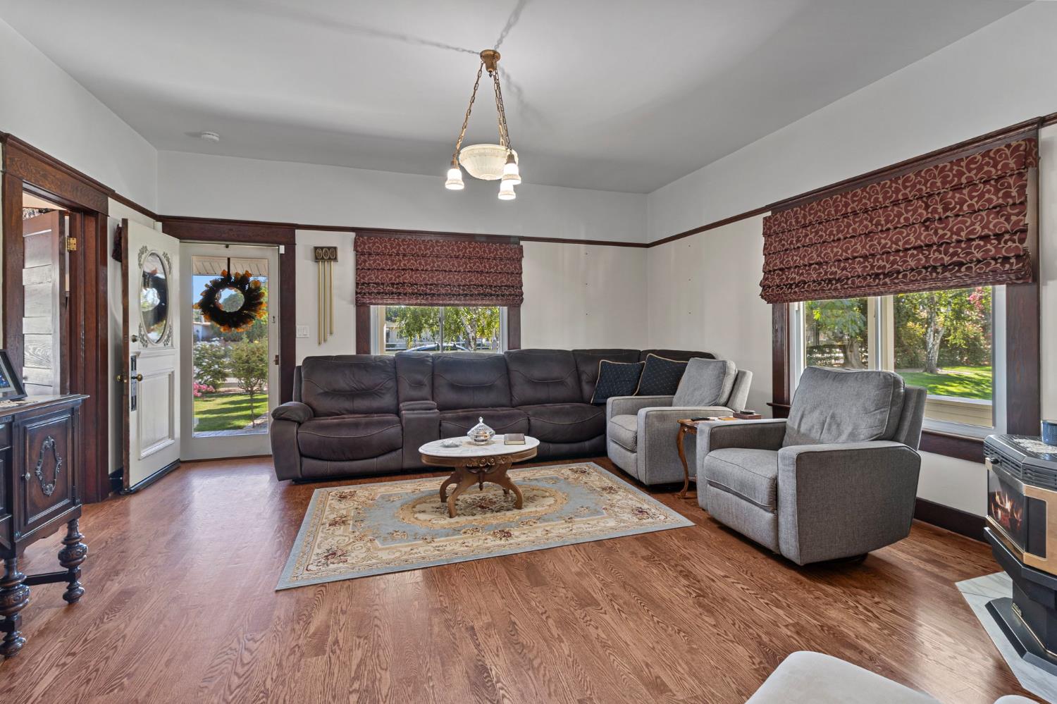 5237 Crows Landing Rd, Modesto, CA 95358