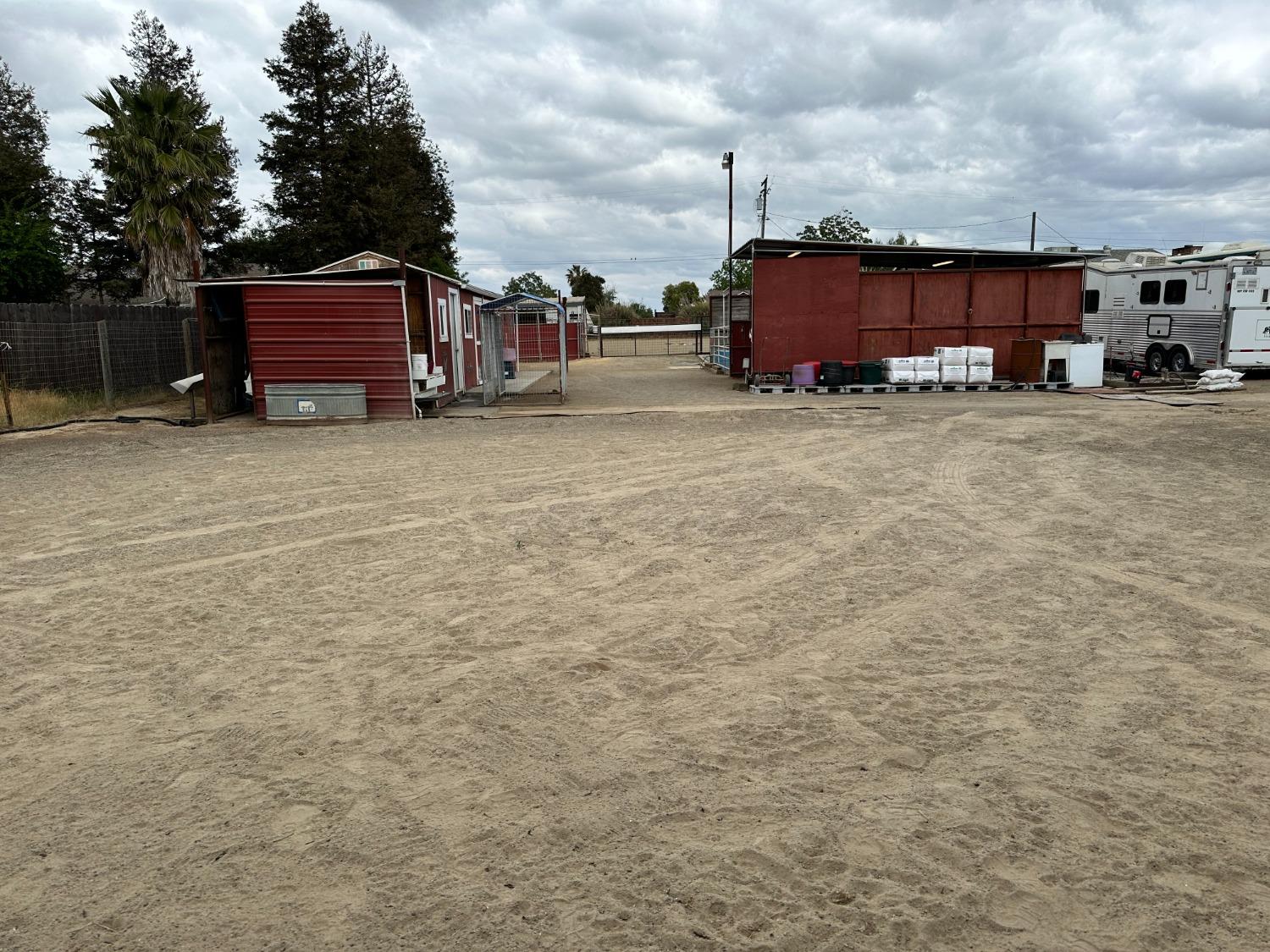 955 Elma St, Hickman, CA 95323