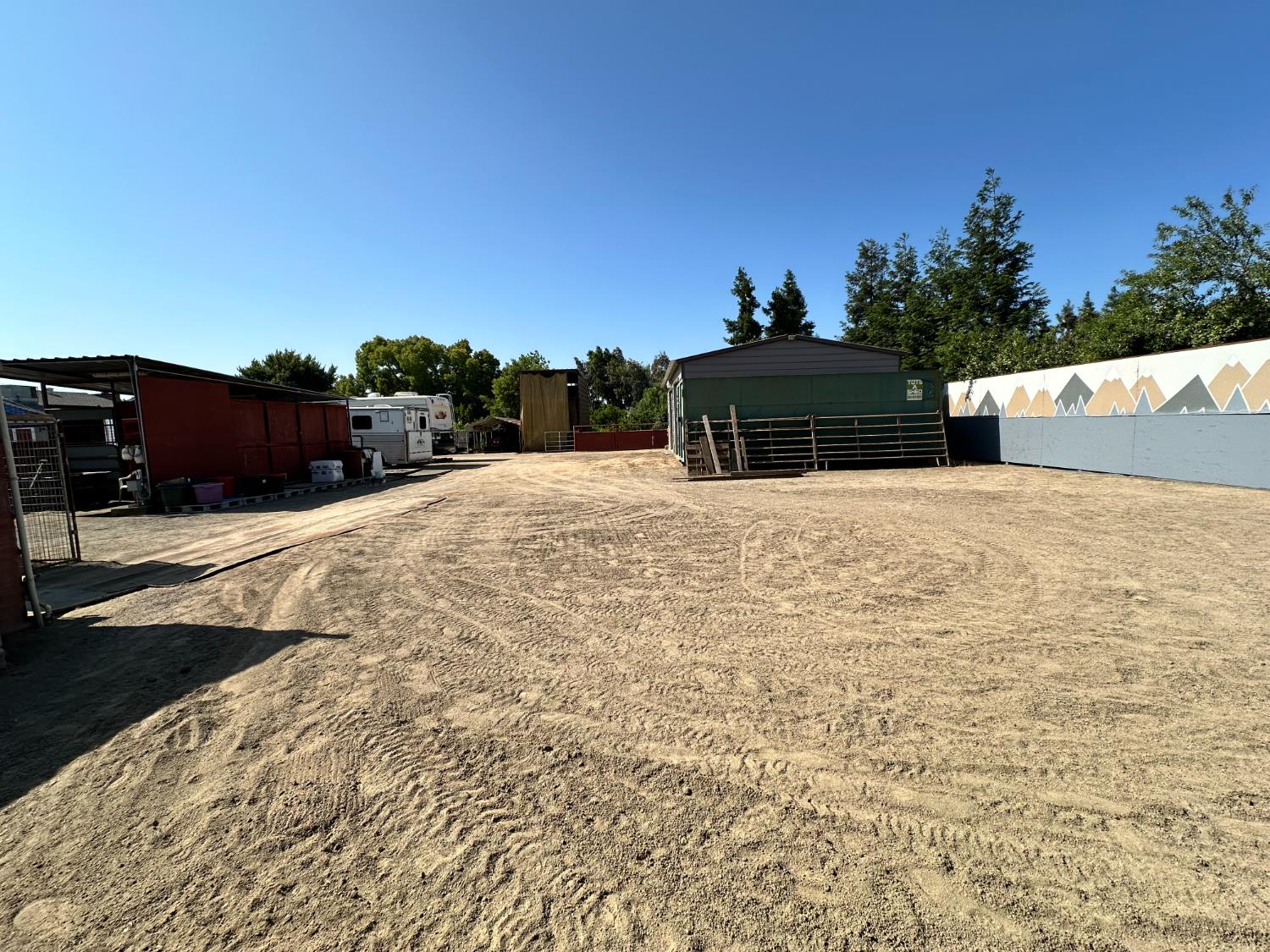 955 Elma St, Hickman, CA 95323