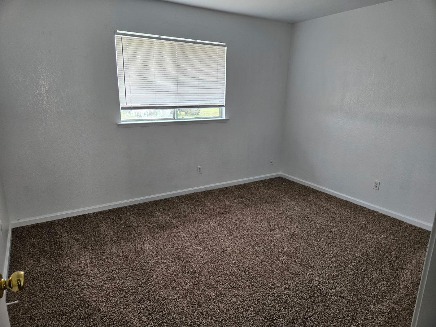 5306 White Rock Rd, Le Grand, CA 95333