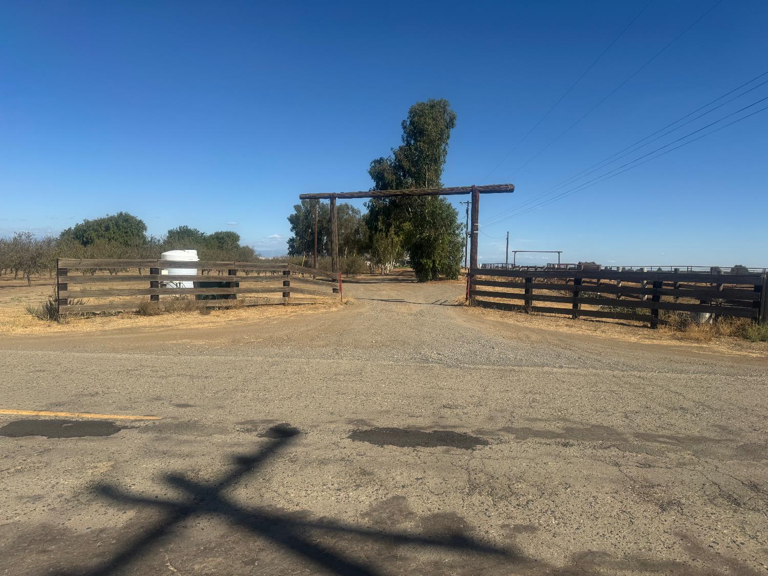 5306 White Rock Rd, Le Grand, CA 95333