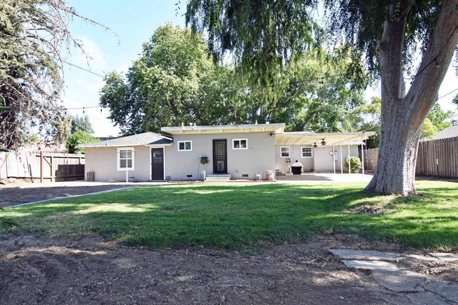 1509 Sycamore St, Turlock, CA 95380