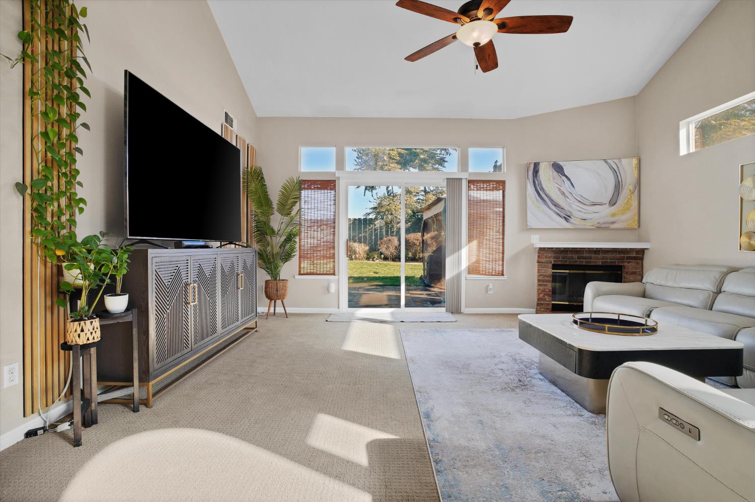 20378 Amethyst Dr, Hilmar, CA 95324