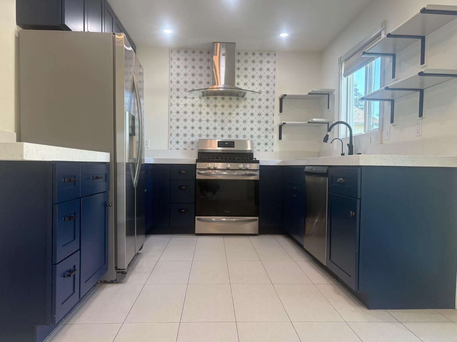 133 E Syracuse Ave, Turlock, CA 95380