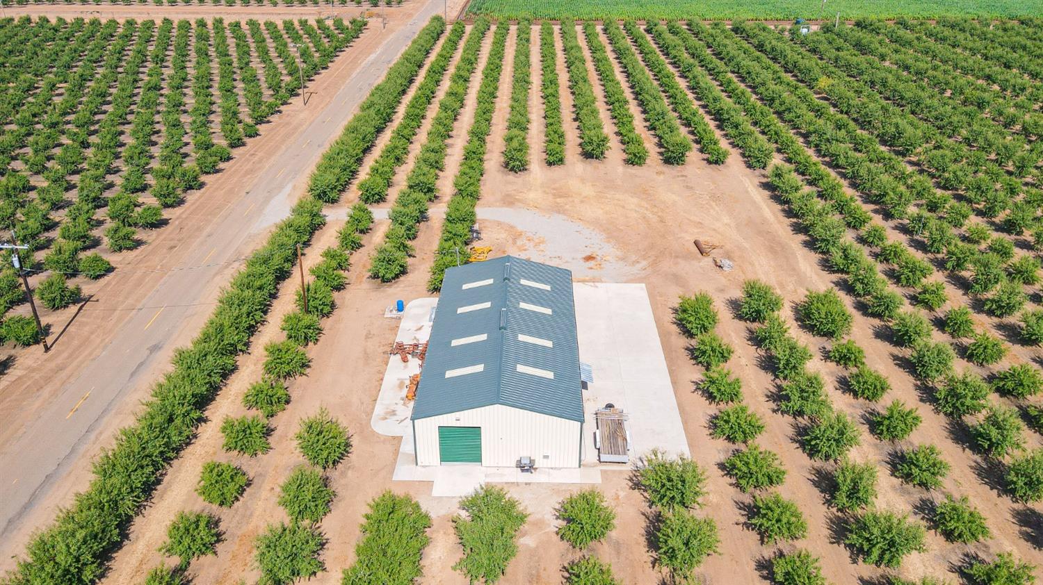 10391 Gillette Rd, Le Grand, CA 95333