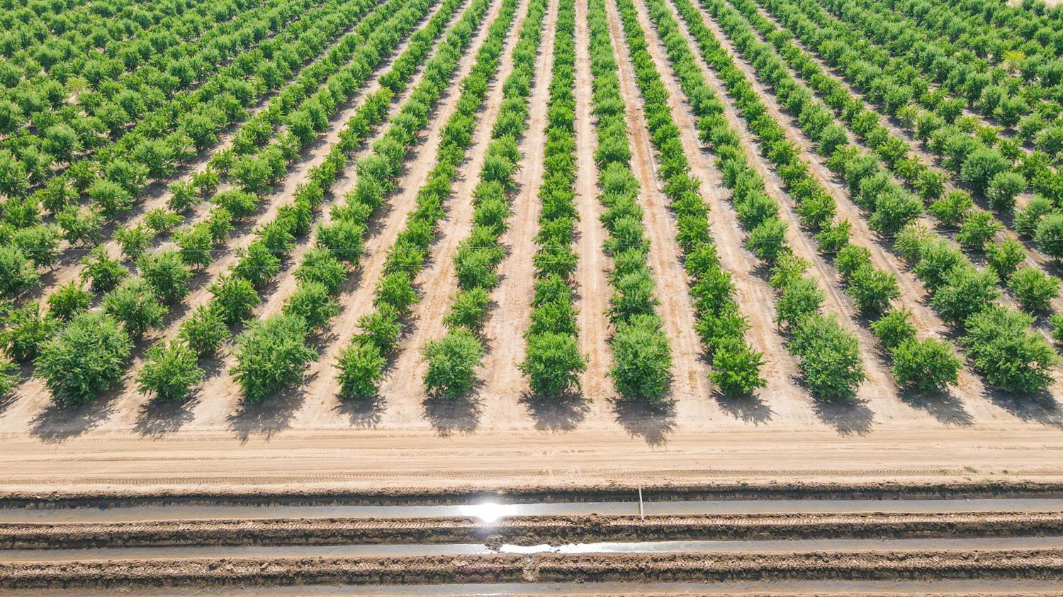 10391 Gillette Rd, Le Grand, CA 95333